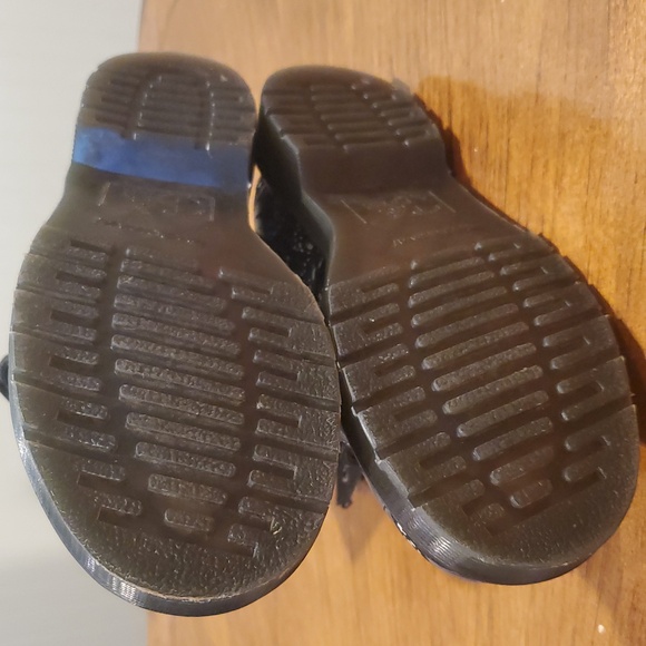 Like NEW Dr Martens Butterfly Pascal Boots - Picture 8 of 13